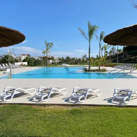 21 Alcazaba Lagoon Groundfloor Tropical Garden *