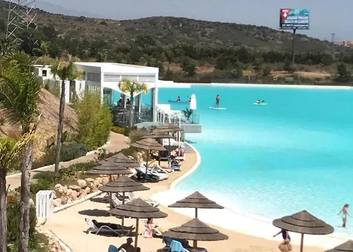 21 Alcazaba Lagoon Groundfloor Tropical Garden 아파트 에스테포나